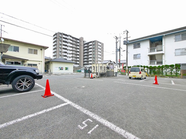 LA・エトワールの駐車場|駐車場に車を止められます