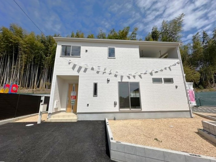 閑静な住宅街に大型分譲☆並列駐車２台ＯＫの４ＬＤＫ☆クレイドルガーデン八幡市八幡福禄谷第1の外観|外観