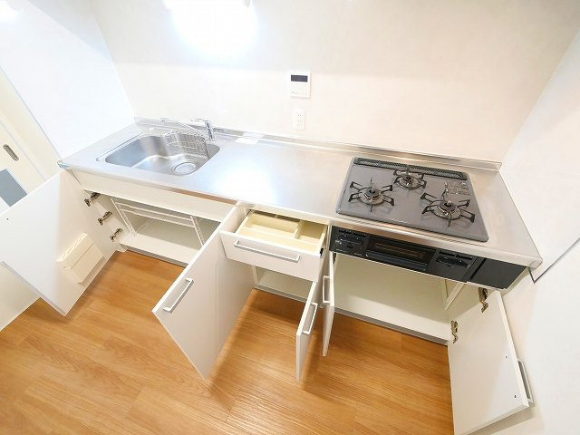 ルノアス富雄のキッチン