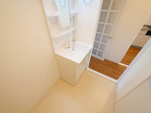 ルノアス富雄の独立洗面台