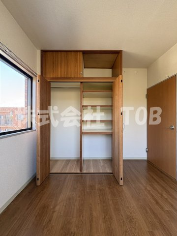 【収納】 | テラス浜田山ガーデニア | 洋室6帖　収納※クリーニング完了前※