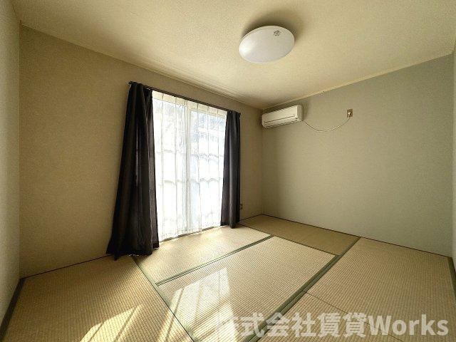 眉山ハイツの和室|畳の上でゆっくりとくつろげる和室です