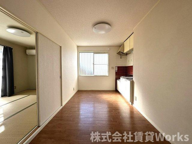 眉山ハイツの居間・リビング|リビングです