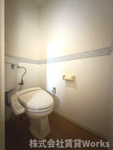 眉山ハイツのトイレ|落ち着いたトイレです