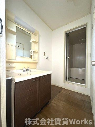 眉山ハイツの洗面所|洗面所です