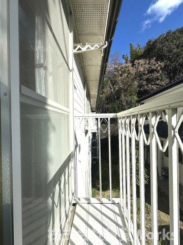 眉山ハイツのバルコニー|陽当たり良好なバルコニーです