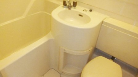 ＰＬＥＮＤＹ西船橋のトイレ|ユニット棚あり