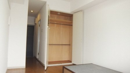 ＰＬＥＮＤＹ西船橋の内装|クローゼットタイプの収納