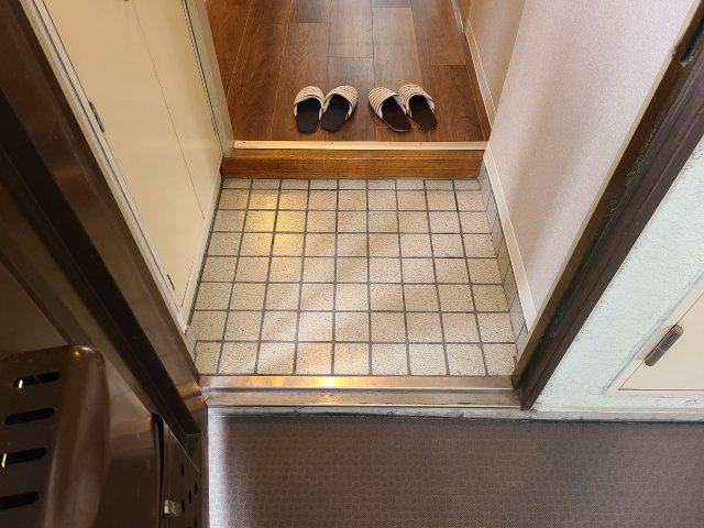 メゾンパール泉の玄関|メゾンパール泉