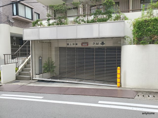 グランヴェルデ緑地　仲介手数料無料の駐車場