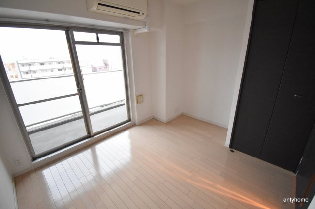 アドバンス新大阪5　仲介手数料無料の居間・リビング