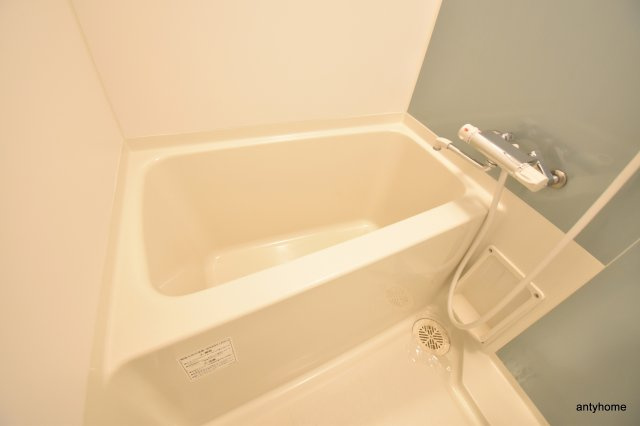 アドバンス新大阪5　仲介手数料無料の浴室