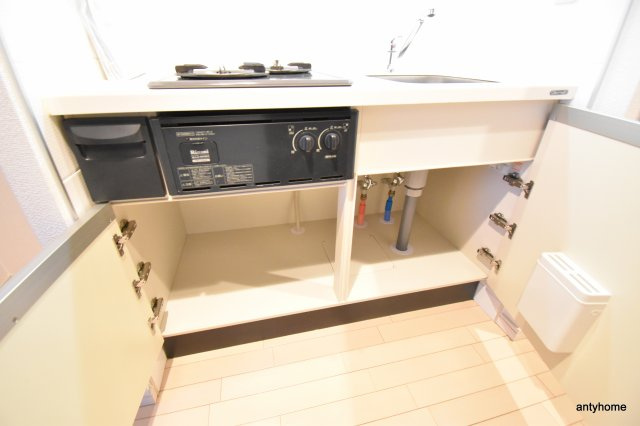 アドバンス新大阪5　仲介手数料無料の収納