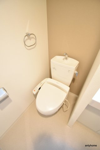 アドバンス新大阪5　仲介手数料無料のトイレ