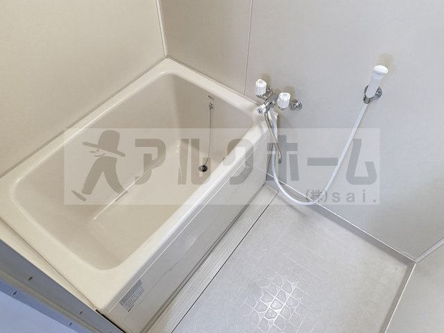 ルネアルマーニの浴室