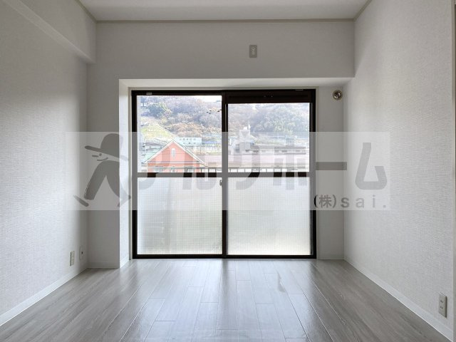 ルネアルマーニの洋室