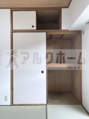 ルネアルマーニの収納