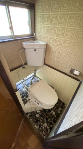 二本松市根崎　中古戸建のトイレ