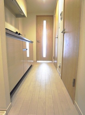 【玄関】 | リブリ・ル・シャドール