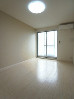 【居間・リビング】 | リブリ・ル・シャドール