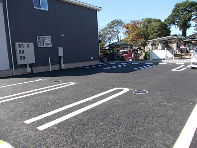 セレーノの駐車場