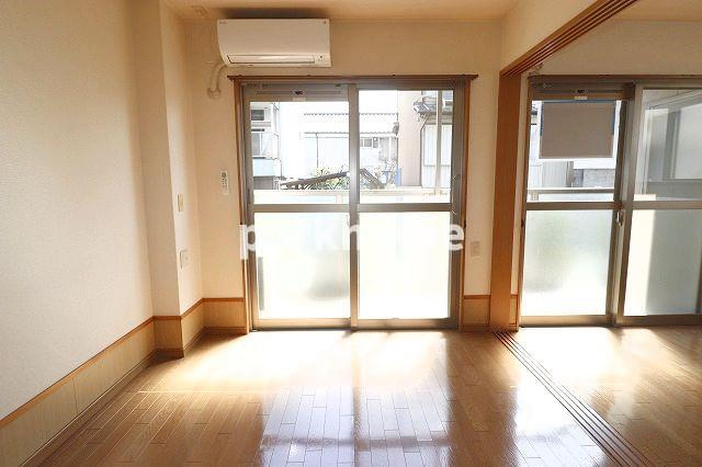 フィネス葛島の洋室|きれいな洋室です