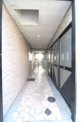 【エントランス】 | シロハイヌ尼崎2