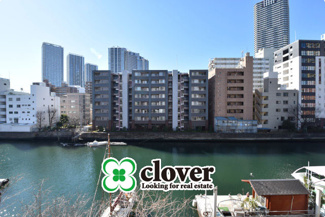 【展望】 | 眼前に広がる空の雄大さと、このお部屋の自慢の一つである「眺望」をご覧ください。毎日、この景色を独り占めできる新生活に夢が広がります。～即日のご見学可能～　お問合せはお気軽にどうぞ。