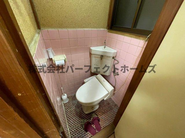 点野5丁目戸建 賃貸のトイレ|清潔感のあるトイレです