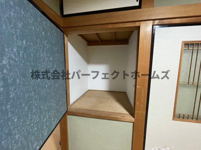 点野5丁目戸建 賃貸の収納|大きなスペースがあり、収納には困りません