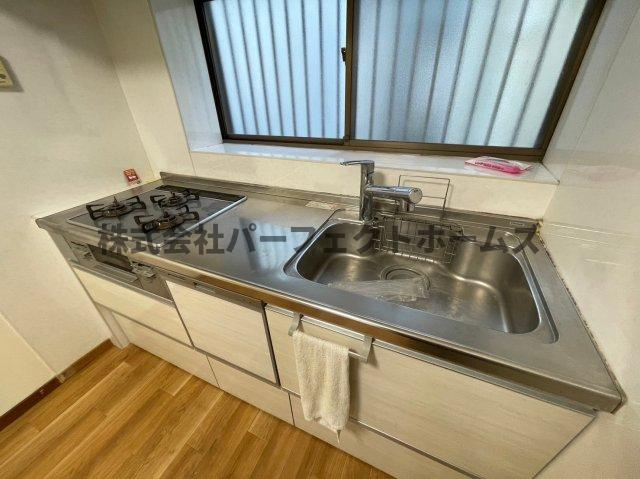 点野5丁目戸建 賃貸のキッチン|お料理しやすいキッチンです