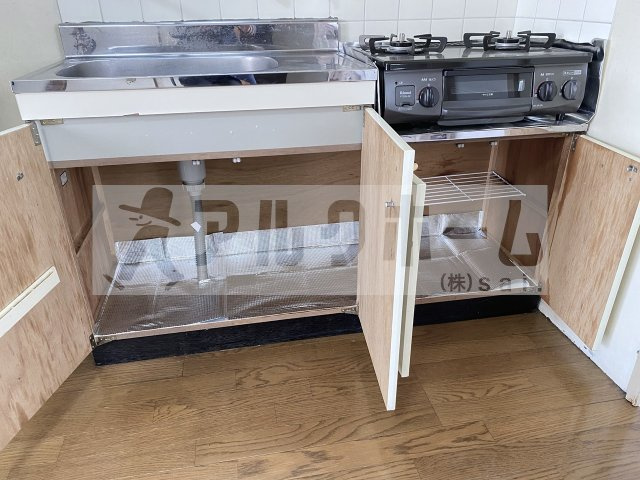 ウエストシャトー1のキッチン