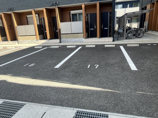 カプラン飾磨Ⅲの駐車場
