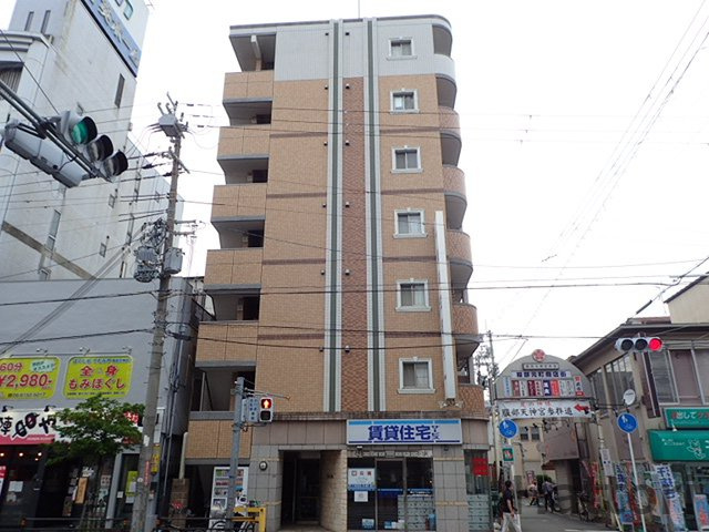 フローラ服部の外観