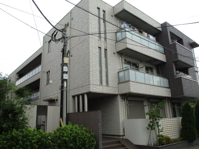 ピュイシュールの外観