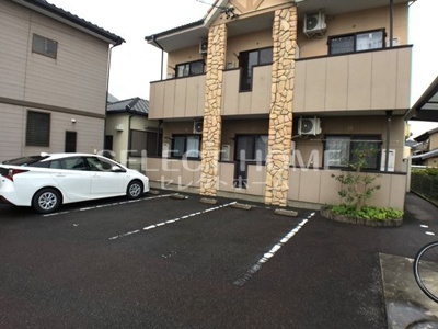 【駐車場】 | メゾン石川Ｂ | 駐車場があるので、車を買う予定の方も安心です