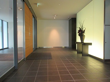 【エントランス】 | クロスレジデンス大阪新町