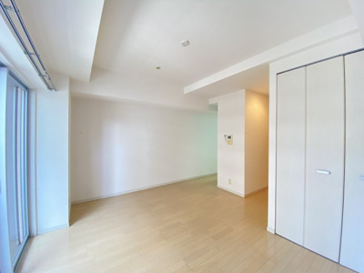 【洋室】 | クロスレジデンス大阪新町