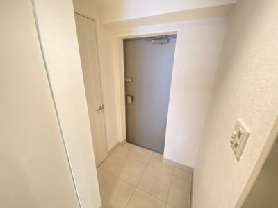 【玄関】 | クロスレジデンス大阪新町