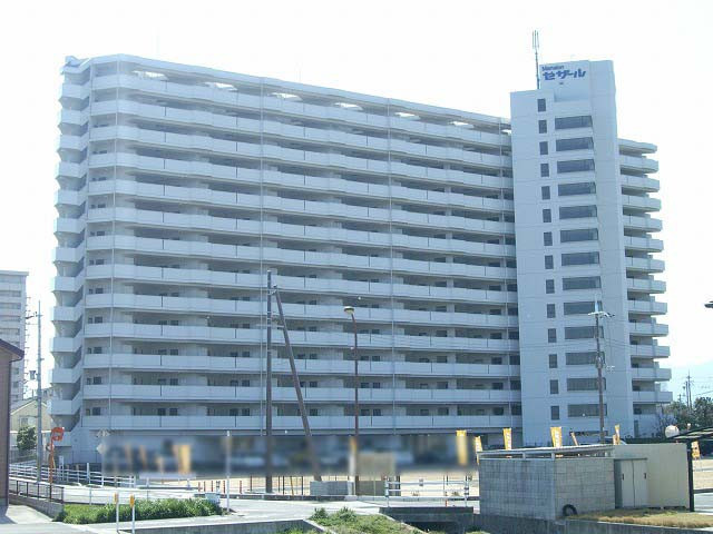 セザール琵琶湖大橋の外観