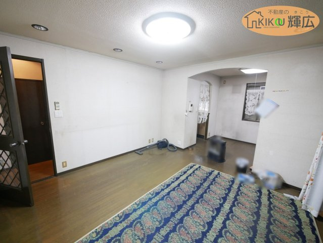 高砂市米田町米田　中古戸建の居間・リビング