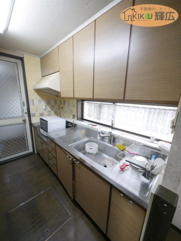 高砂市米田町米田　中古戸建のキッチン