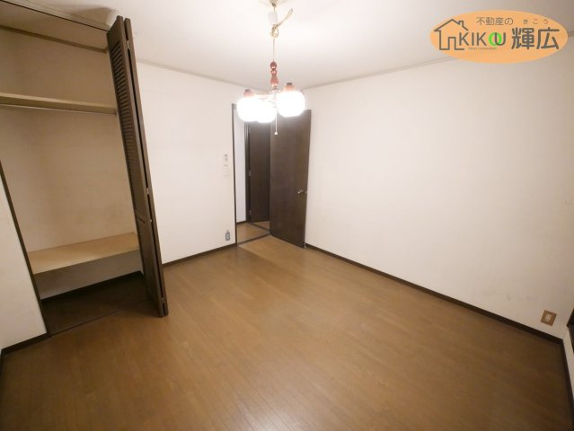 【寝室】 | 高砂市米田町米田　中古戸建