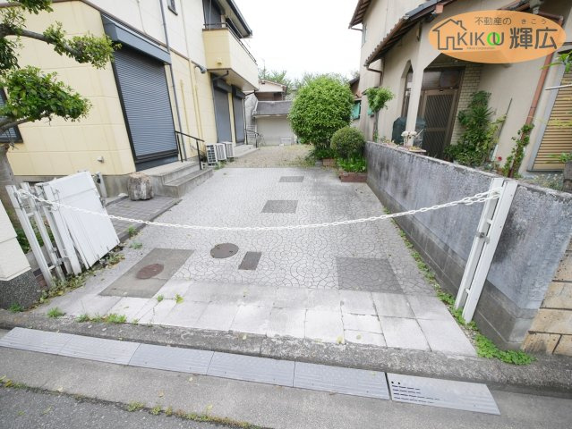 高砂市米田町米田　中古戸建の駐車場