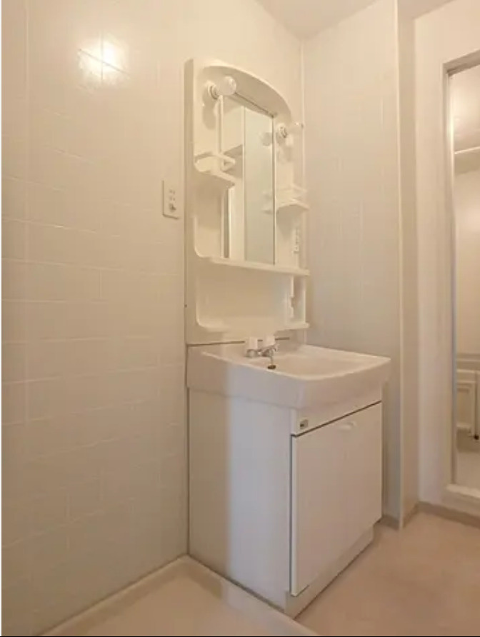 エミネンスナカオ Ａの独立洗面台