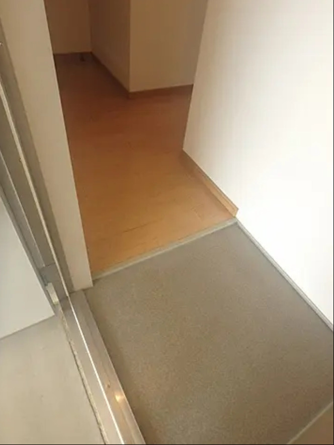 エミネンスナカオ Ａの玄関