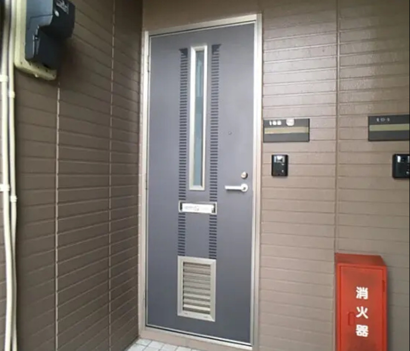 エミネンスナカオ Ａのエントランス