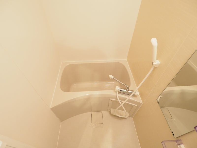 清潔感のある浴室です★