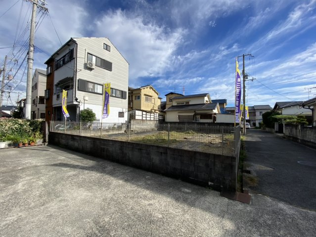 【売土地】グラッド・タウン堀溝3丁目の前面道路含む現地写真|■更地の為、いつでも建築可能ですよ♪♪