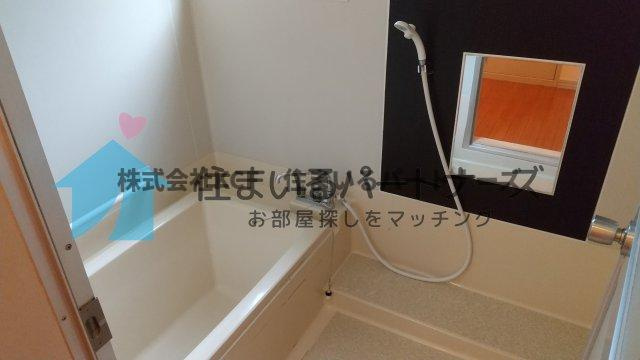 国分ガーデンハイツG棟の浴室|落ち着いた空間のお風呂です